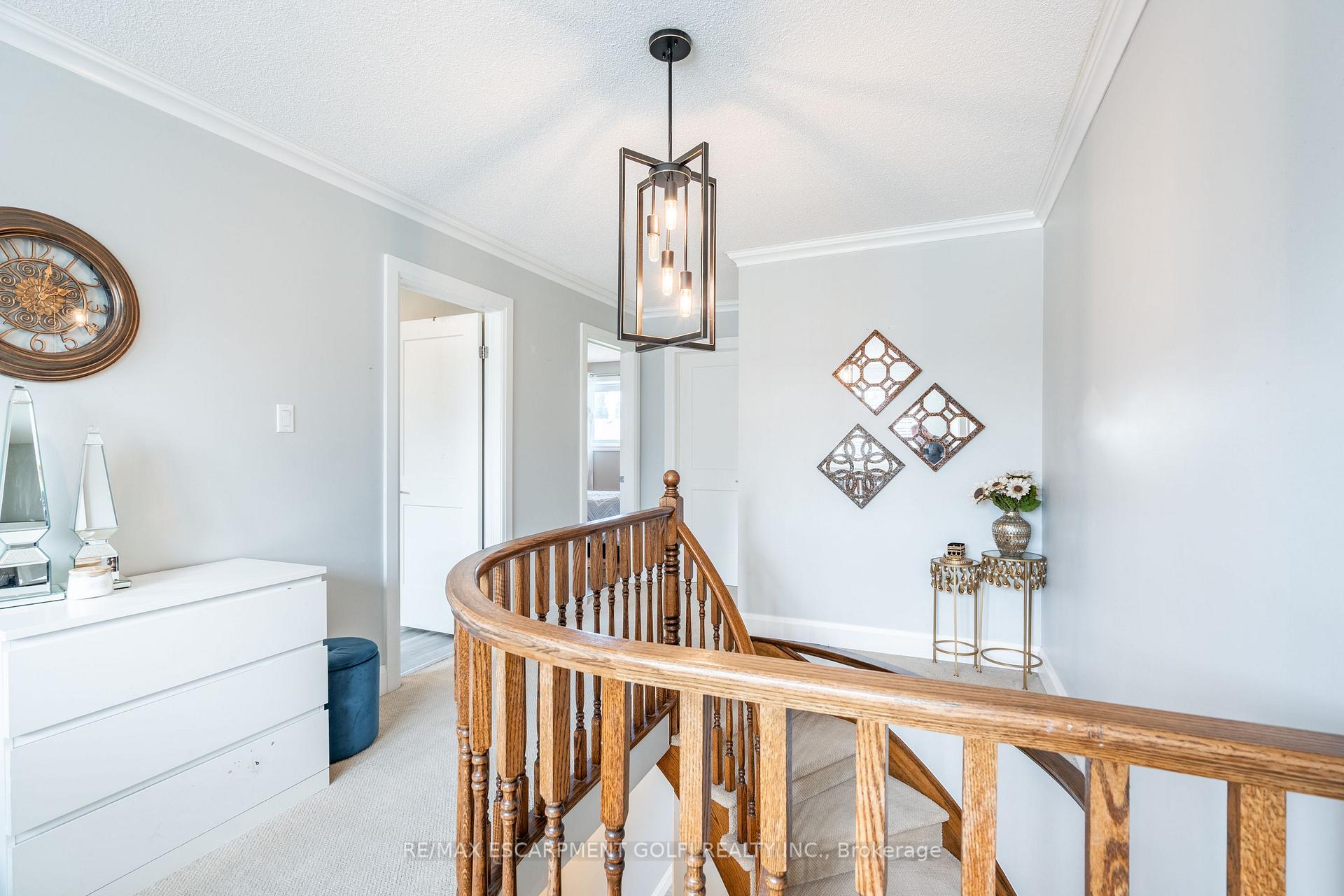 Photo 17 of 11 Sumner Crescent, Grimsby, Grimsby Beach — HOMEH