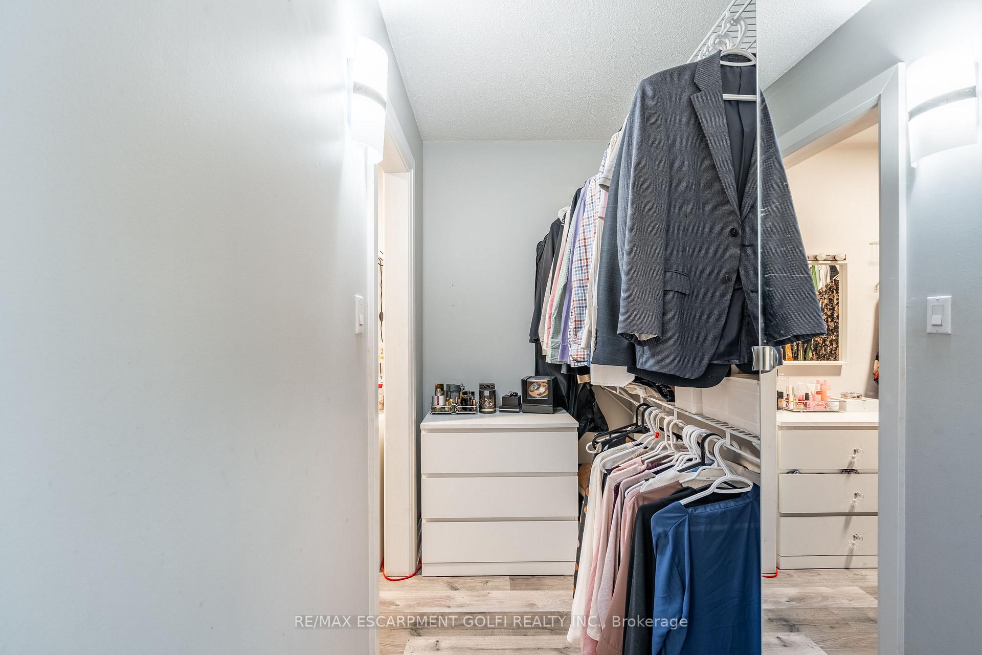 Photo 14 of 11 Sumner Crescent, Grimsby, Grimsby Beach — HOMEH