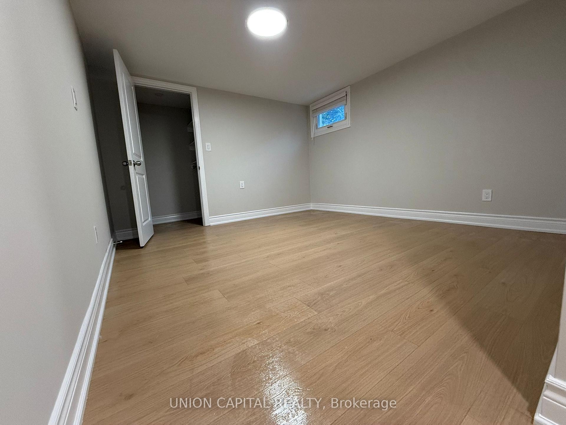 Photo 9 of Unit A, 117 Sherwood Forest Drive, Markham, Bullock — HOMEH