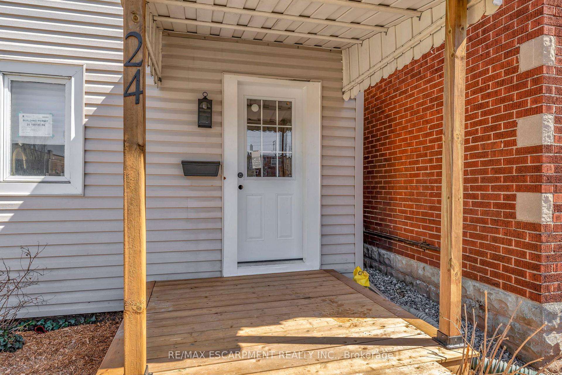 Photo 4 of 24 Carlisle Street, Hamilton, Crown Point — HOMEH