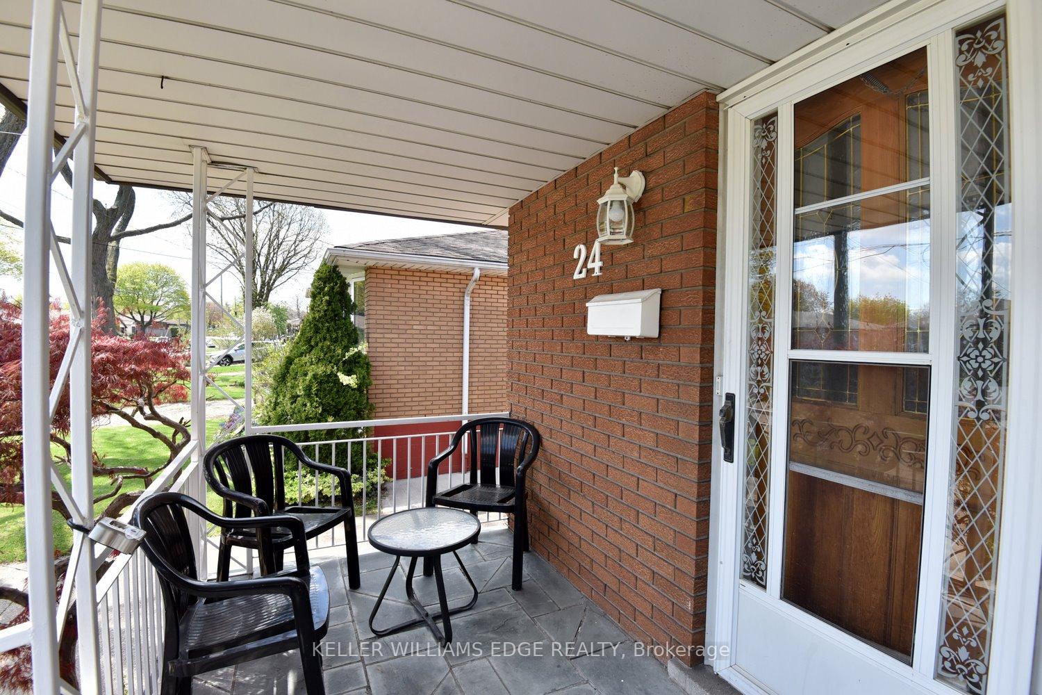 Photo 16 of 24 Burrwood Drive, Hamilton, Rolston — HOMEH