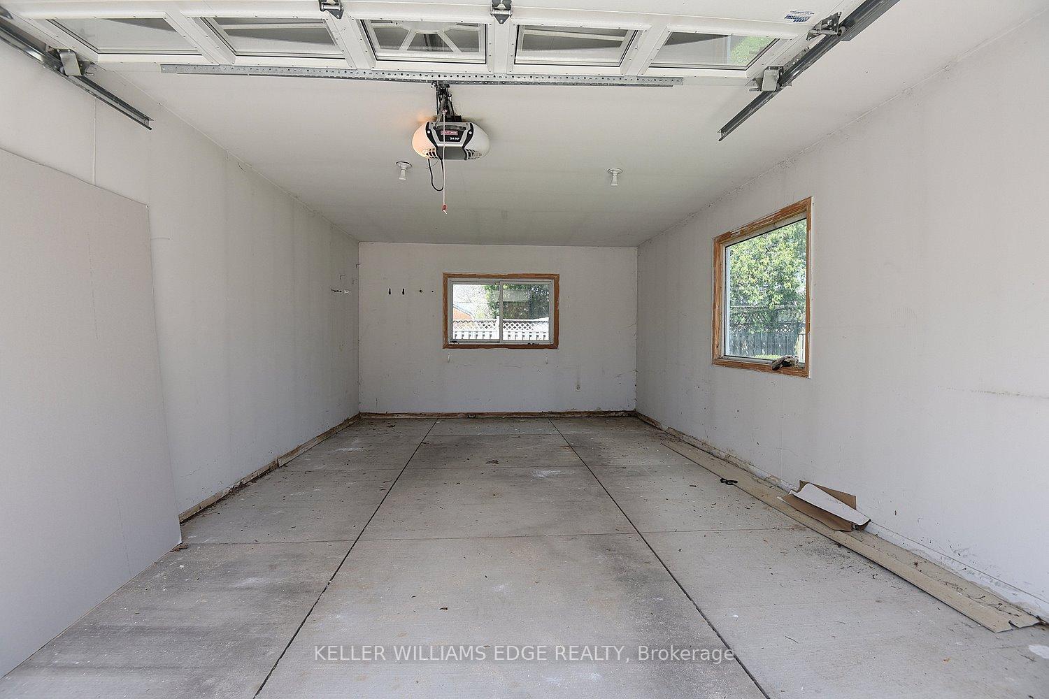 Photo 46 of 24 Burrwood Drive, Hamilton, Rolston — HOMEH