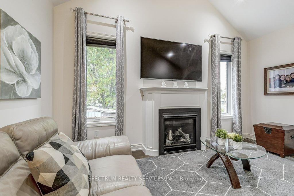 Photo 14 of 35 Chaumont Drive, Hamilton, Stoney Creek Mountain — HOMEH