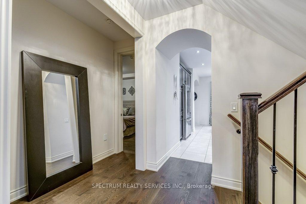 Photo 12 of 35 Chaumont Drive, Hamilton, Stoney Creek Mountain — HOMEH