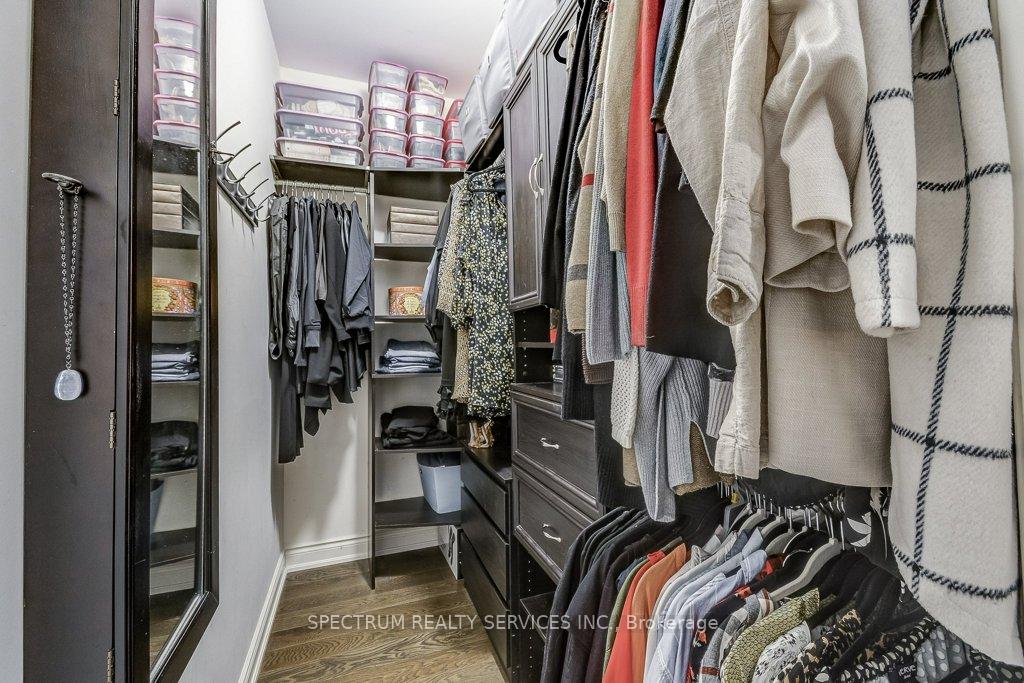 Photo 23 of 35 Chaumont Drive, Hamilton, Stoney Creek Mountain — HOMEH
