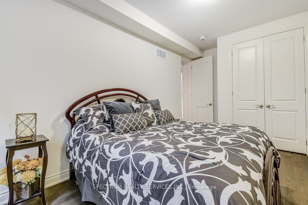 Photo 18 of 35 Chaumont Drive, Hamilton, Stoney Creek Mountain — HOMEH