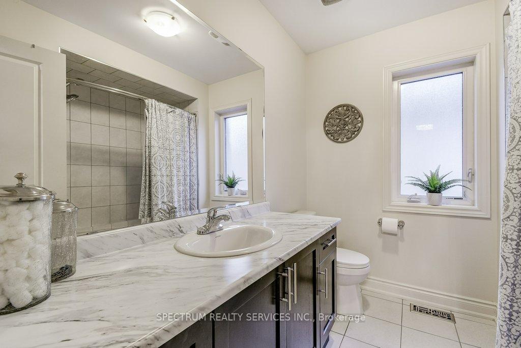Photo 24 of 35 Chaumont Drive, Hamilton, Stoney Creek Mountain — HOMEH