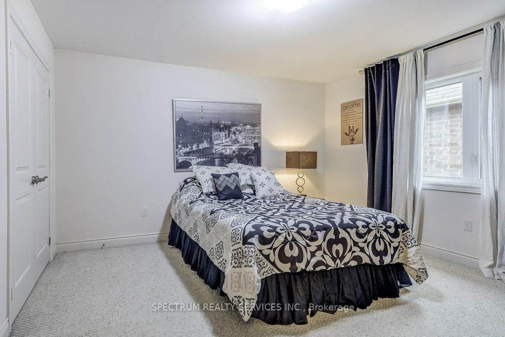 Photo 25 of 35 Chaumont Drive, Hamilton, Stoney Creek Mountain — HOMEH