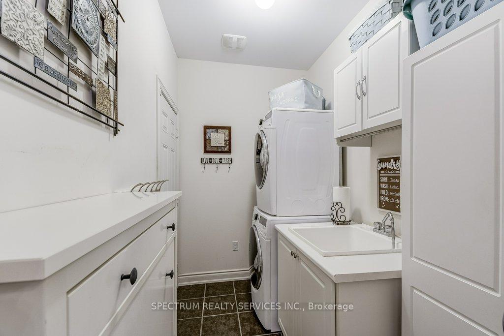 Photo 29 of 35 Chaumont Drive, Hamilton, Stoney Creek Mountain — HOMEH