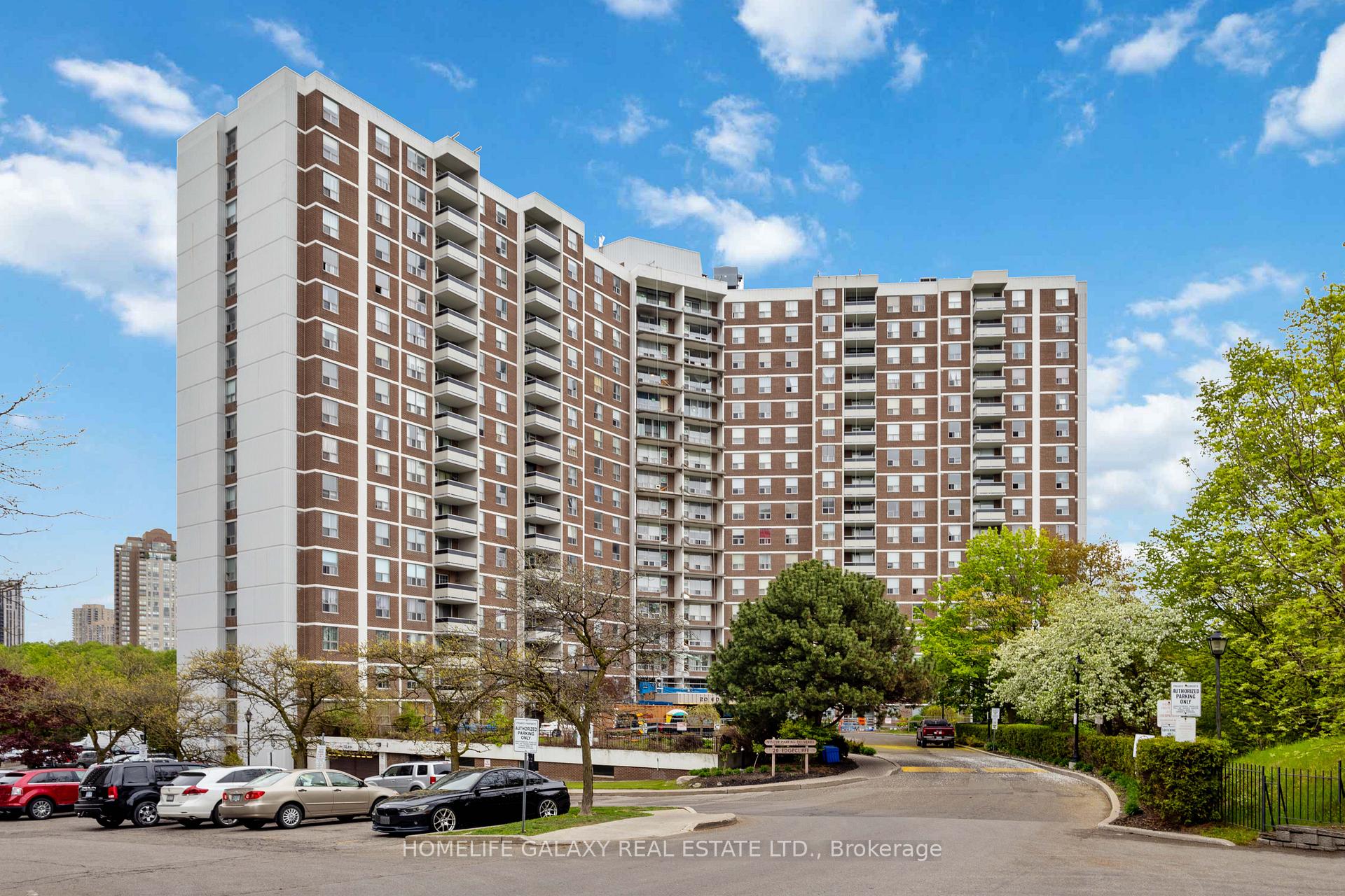 Front of Unit 616, 20 Edgecliff Golfway