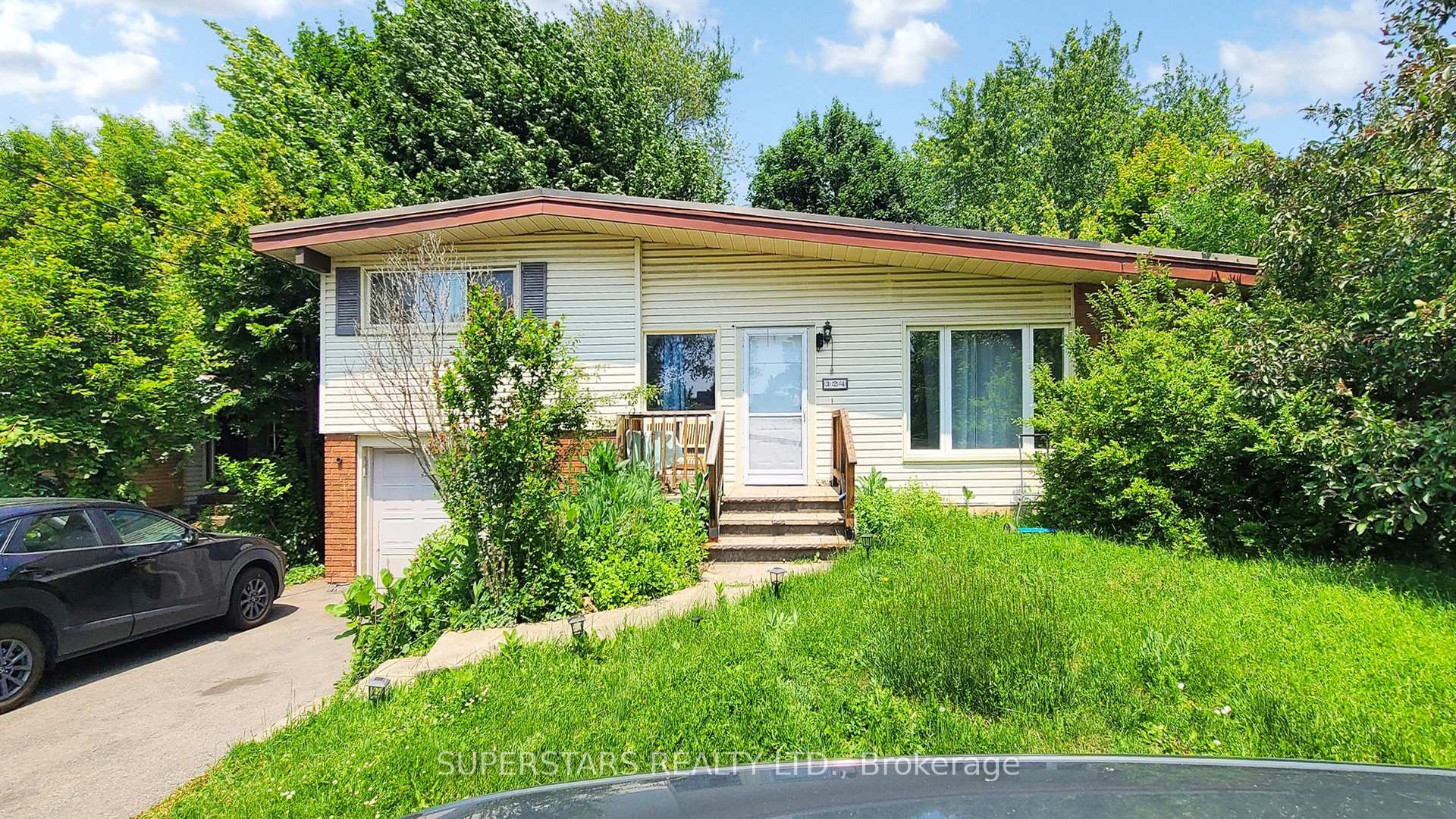 Photo 13 of 324 Mohawk Road W, Hamilton, Buchanan — HOMEH