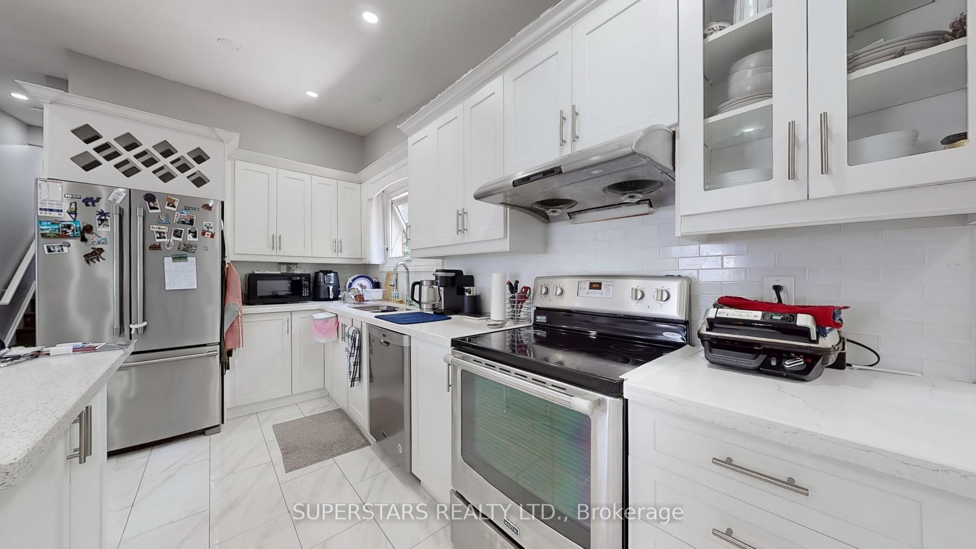 Photo 41 of 324 Mohawk Road W, Hamilton, Buchanan — HOMEH