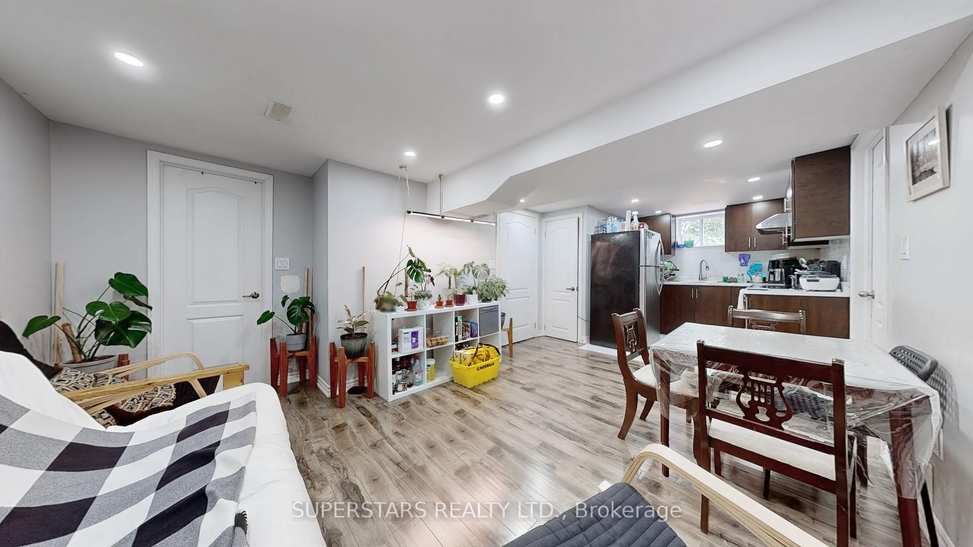 Photo 36 of 324 Mohawk Road W, Hamilton, Buchanan — HOMEH
