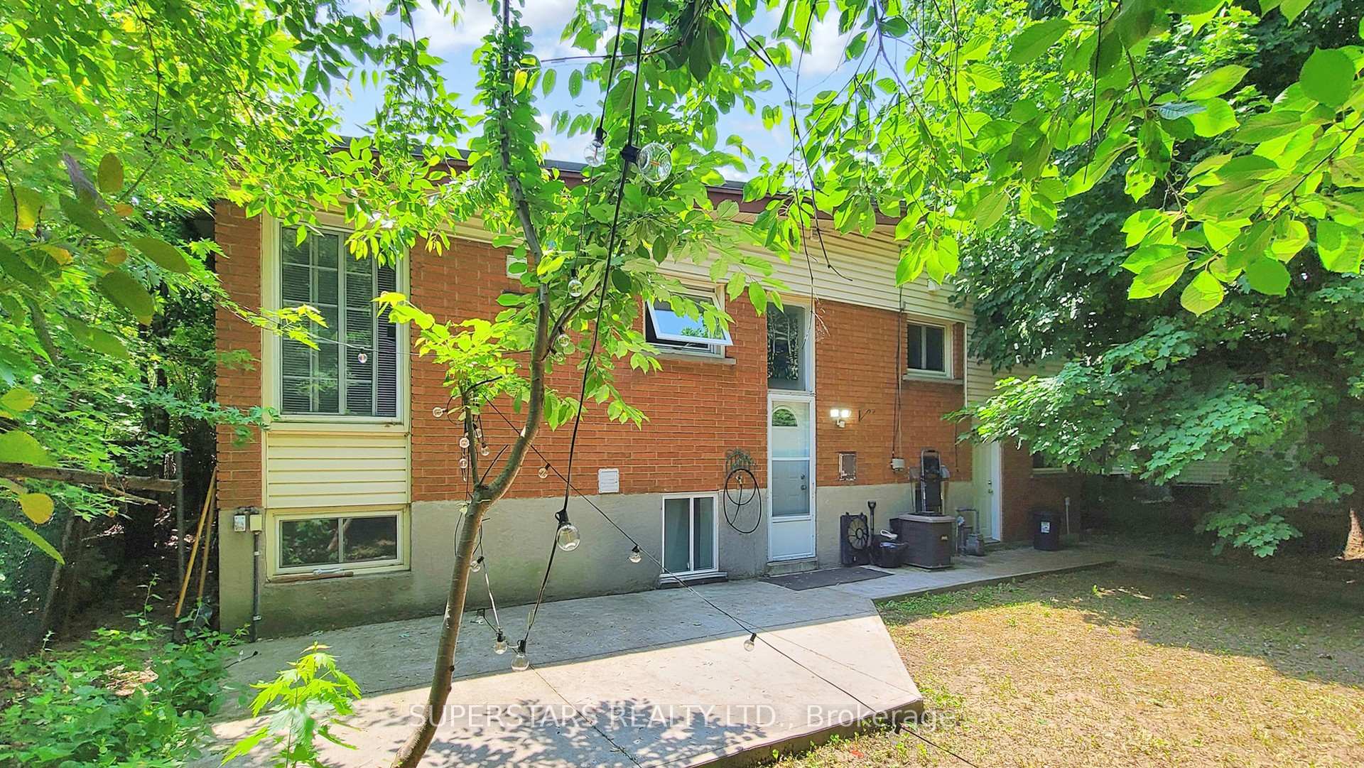 Photo 44 of 324 Mohawk Road W, Hamilton, Buchanan — HOMEH
