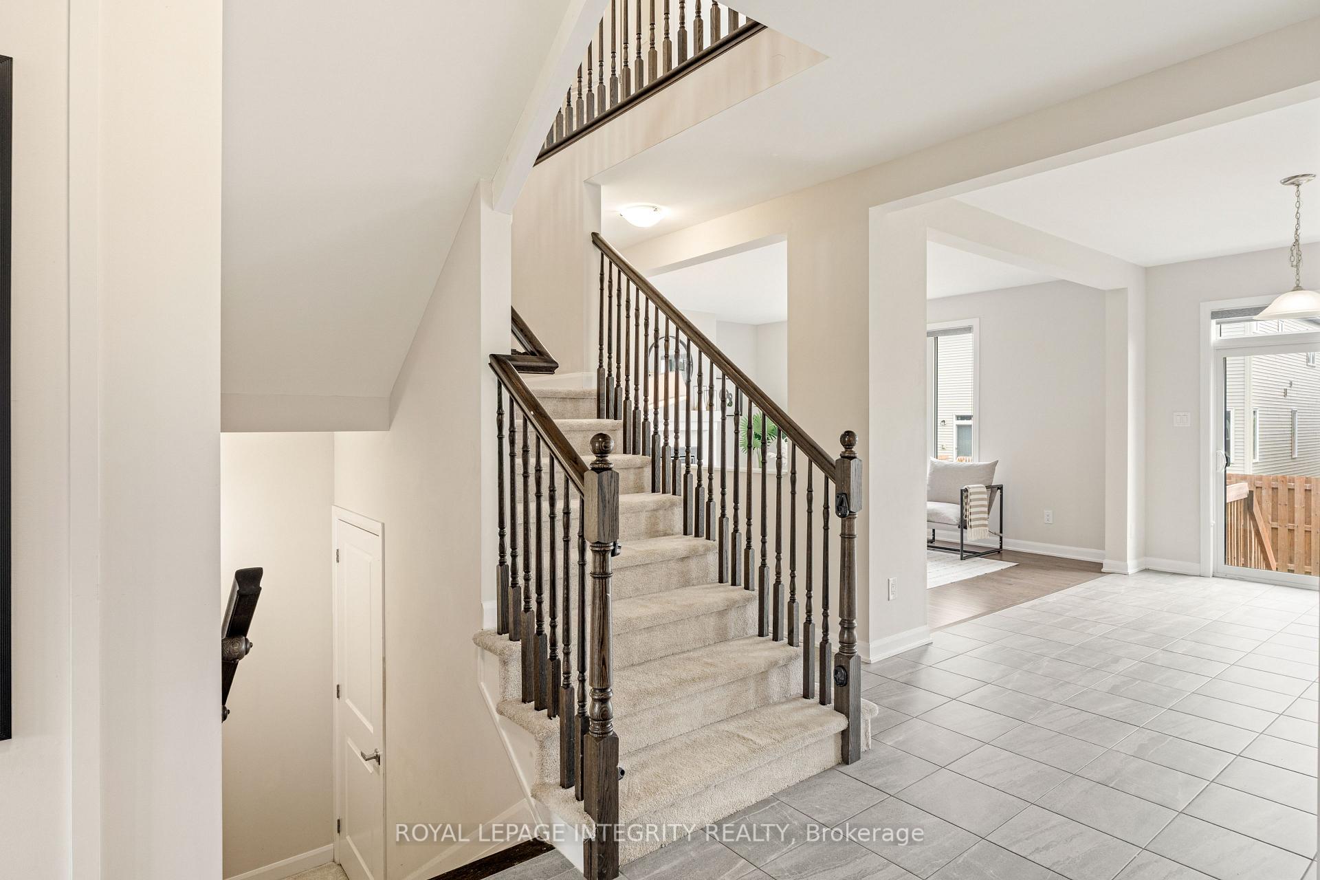 Photo 8 of 787 Cappamore Drive, Ottawa, Barrhaven - Half Moon Bay — HOMEH