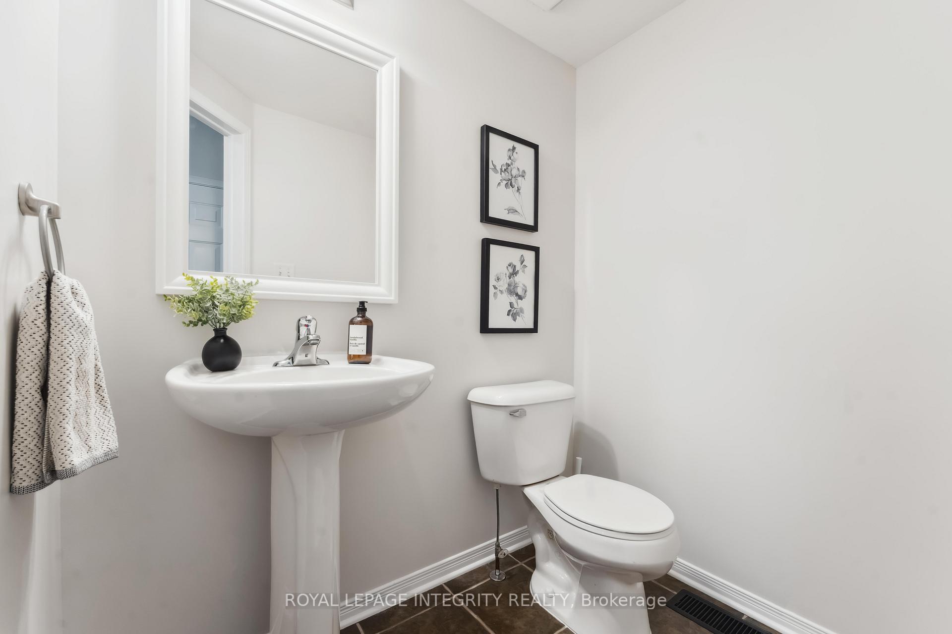 Photo 2 of 141 Lockhaven Private, Ottawa, Barrhaven - Stonebridge — HOMEH
