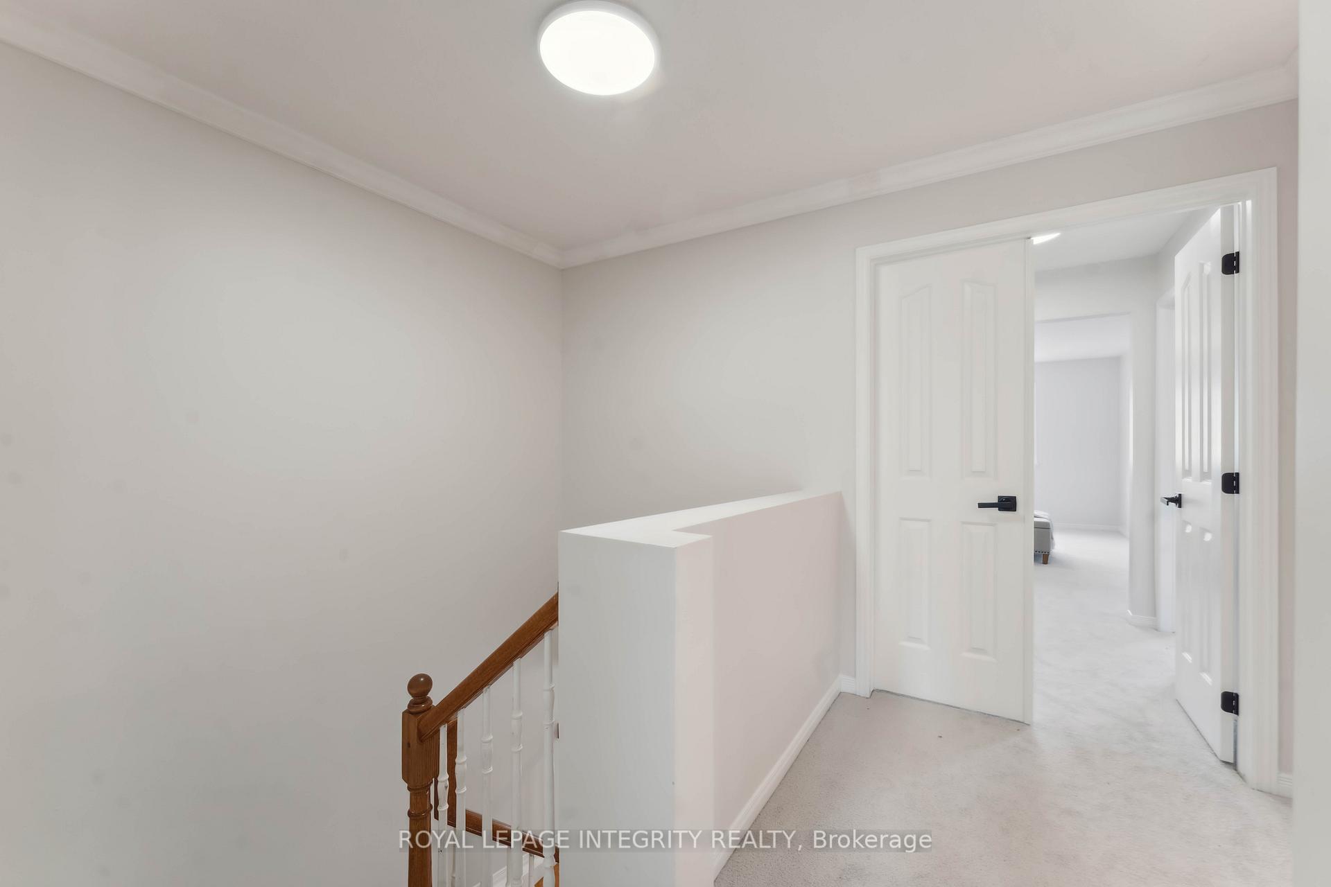Photo 10 of 141 Lockhaven Private, Ottawa, Barrhaven - Stonebridge — HOMEH