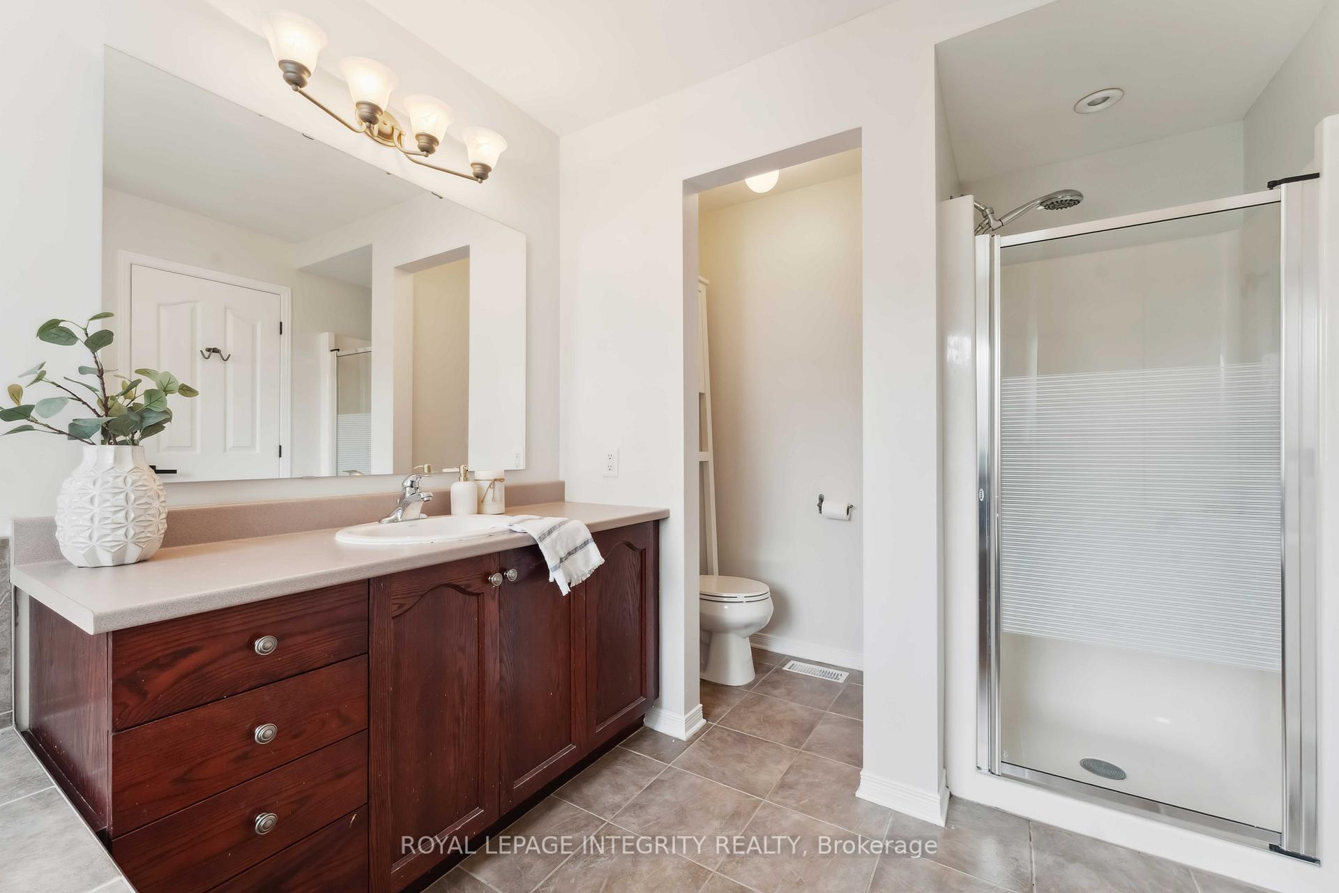 Photo 12 of 141 Lockhaven Private, Ottawa, Barrhaven - Stonebridge — HOMEH