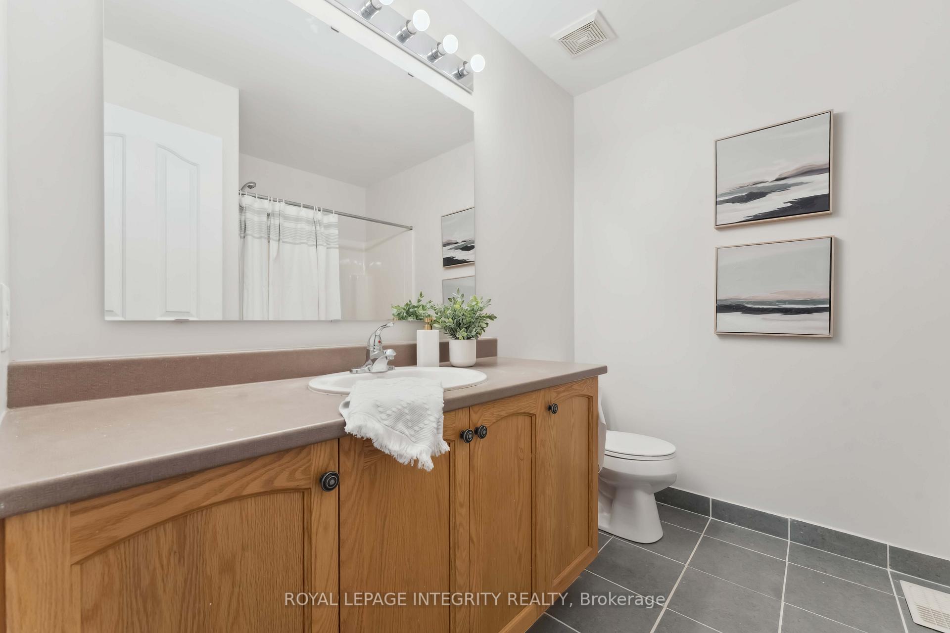 Photo 15 of 141 Lockhaven Private, Ottawa, Barrhaven - Stonebridge — HOMEH