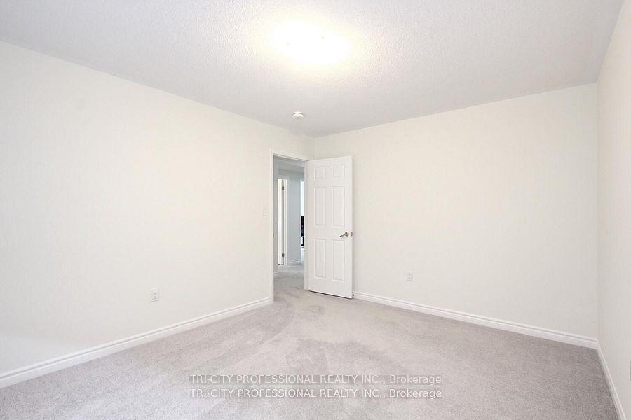 Photo 16 of 16 Dolucci Crescent, Brampton, Northwest Brampton — HOMEH