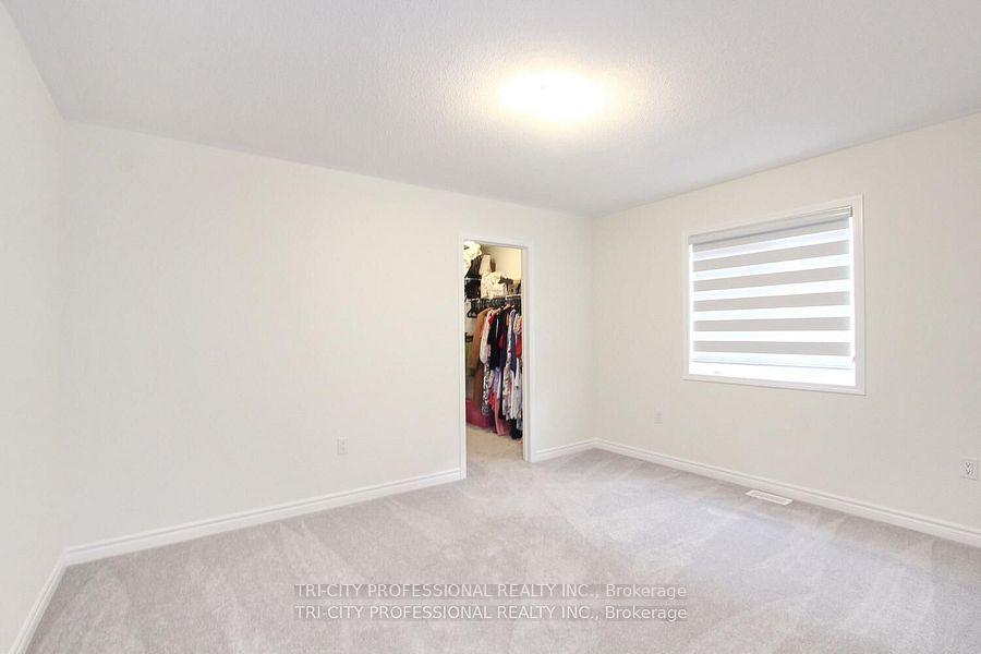 Photo 14 of 16 Dolucci Crescent, Brampton, Northwest Brampton — HOMEH