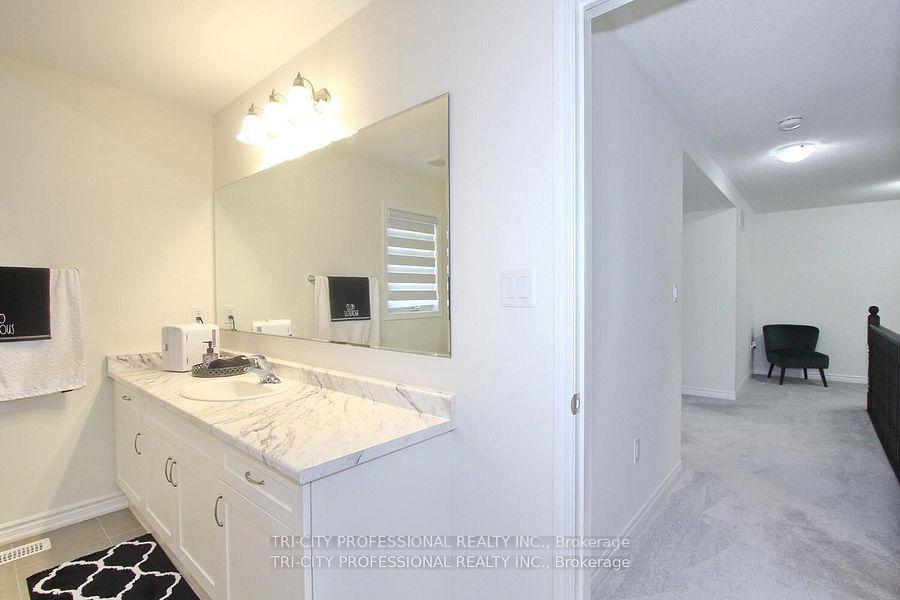 Photo 29 of 16 Dolucci Crescent, Brampton, Northwest Brampton — HOMEH