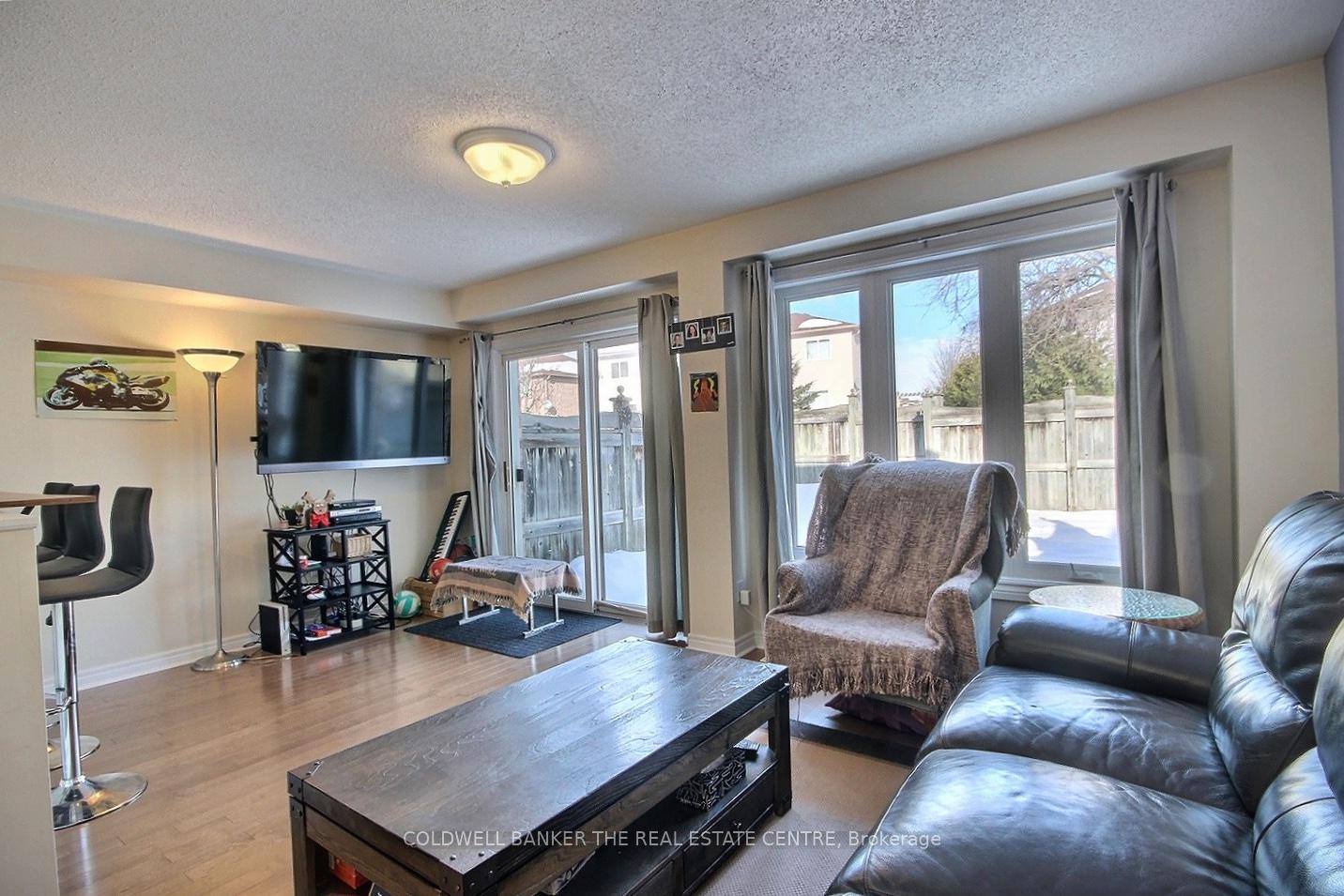 Photo 4 of Unit 34, 430 Mapleview Drive E, Barrie, Painswick South — HOMEH