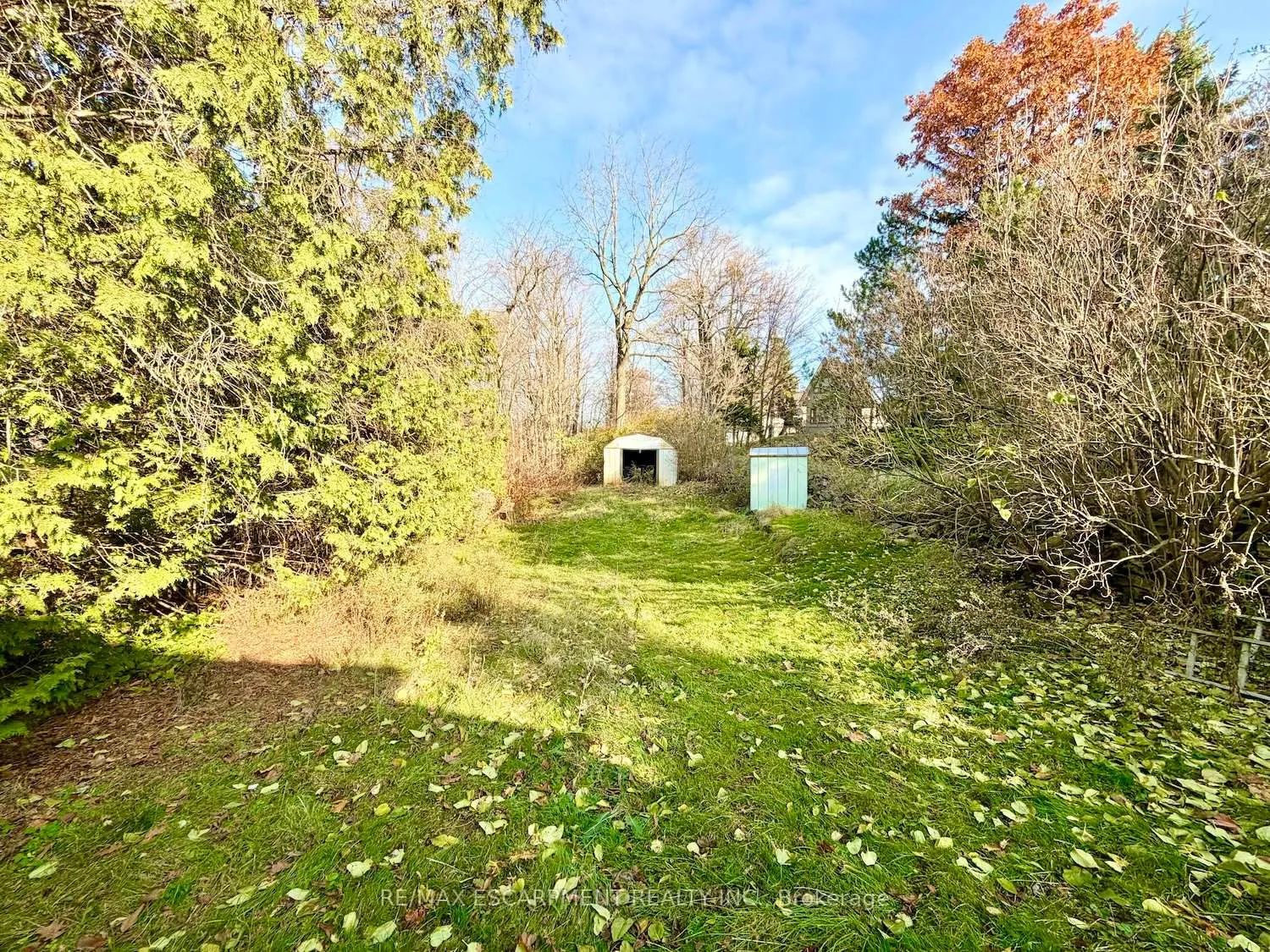 Photo 62 of 96 Ridge Road W, Grimsby, Grimsby Escarpment — HOMEH