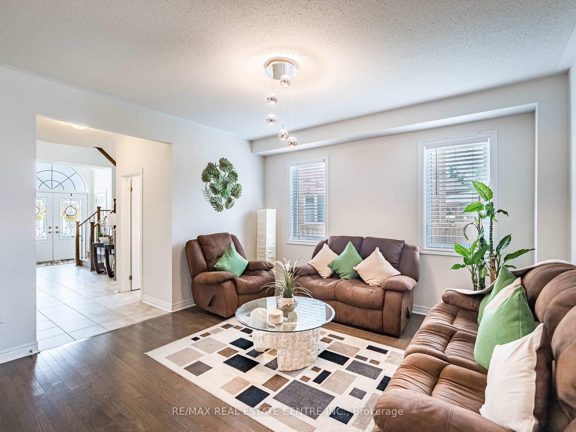 Photo 7 of 36 Isle Royal Terrace, Brampton, Bram West — HOMEH