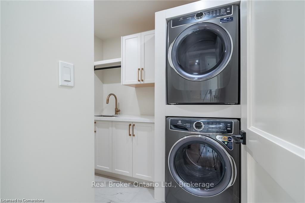 Photo 32 of 262 Robina Road, Hamilton, Ancaster — HOMEH