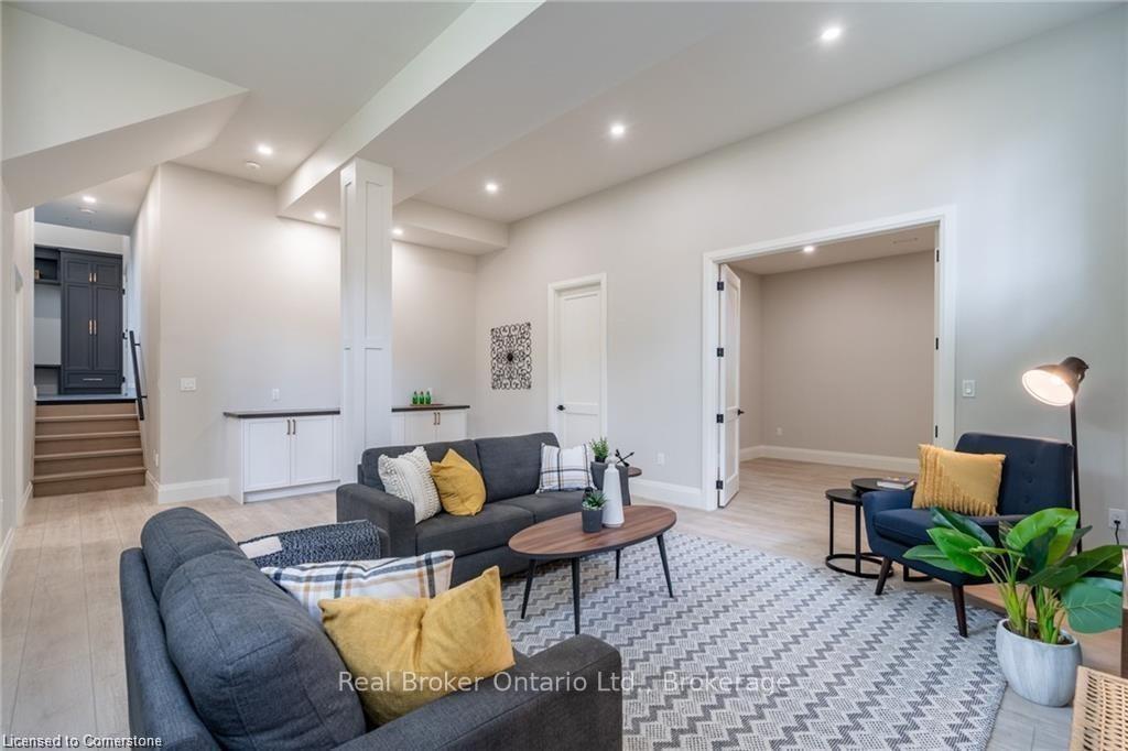 Photo 35 of 262 Robina Road, Hamilton, Ancaster — HOMEH