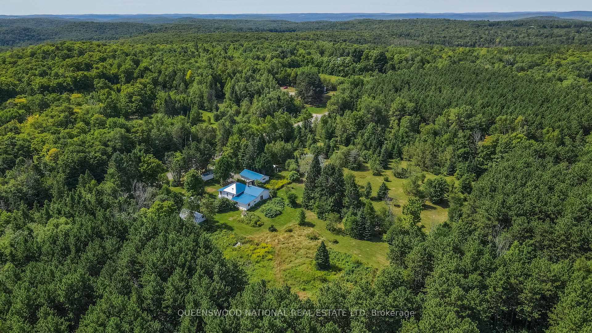 Photo of 842 Centreview Road