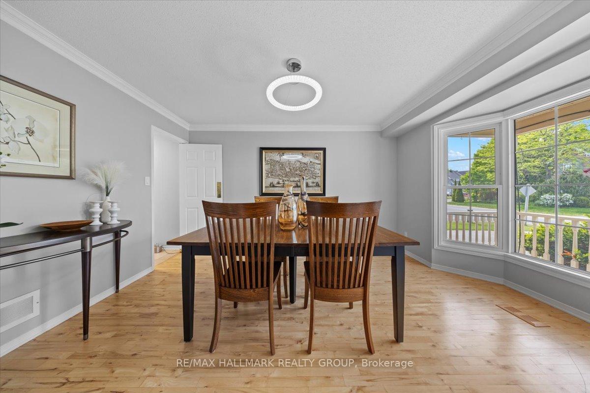 Photo 7 of 3 Crantham Crescent, Ottawa, Stittsville (Central) — HOMEH