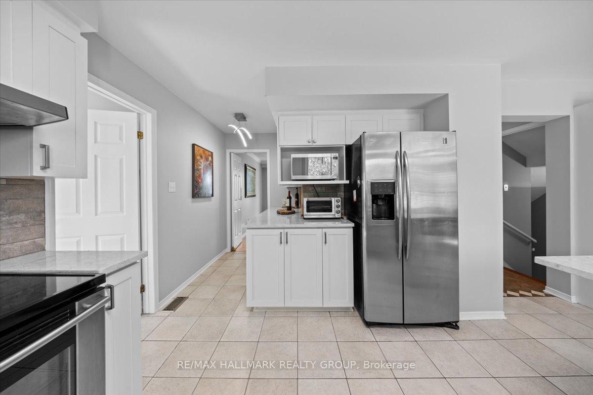 Photo 8 of 3 Crantham Crescent, Ottawa, Stittsville (Central) — HOMEH