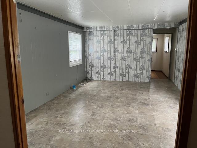Photo 6 of 24 Regent Street, Kearney — HOMEH