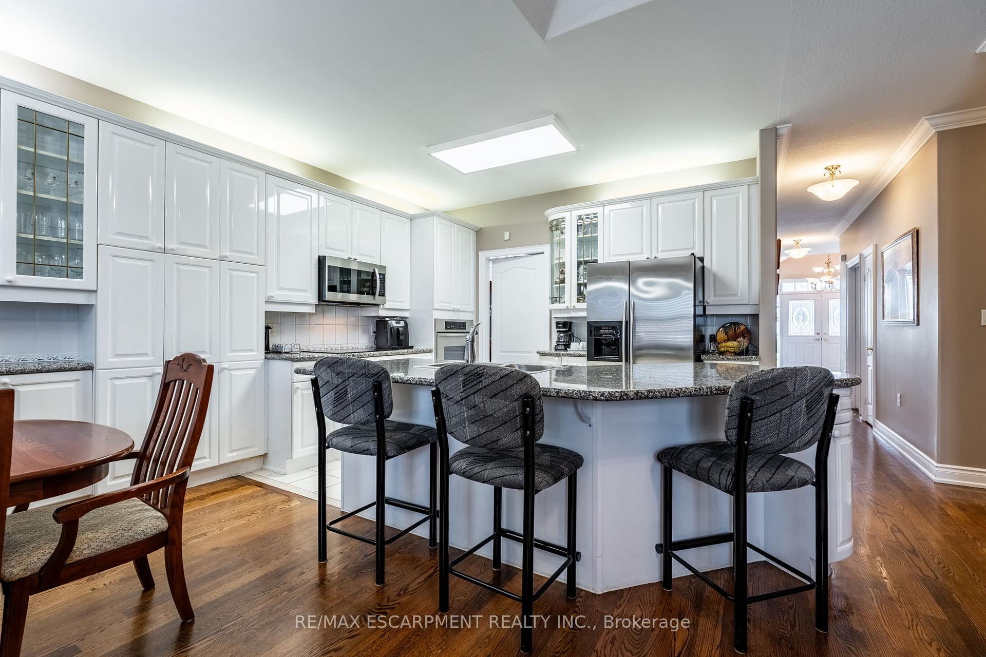 Photo 25 of 18 Bellstone Lane, Hamilton, Rural Glanbrook — HOMEH
