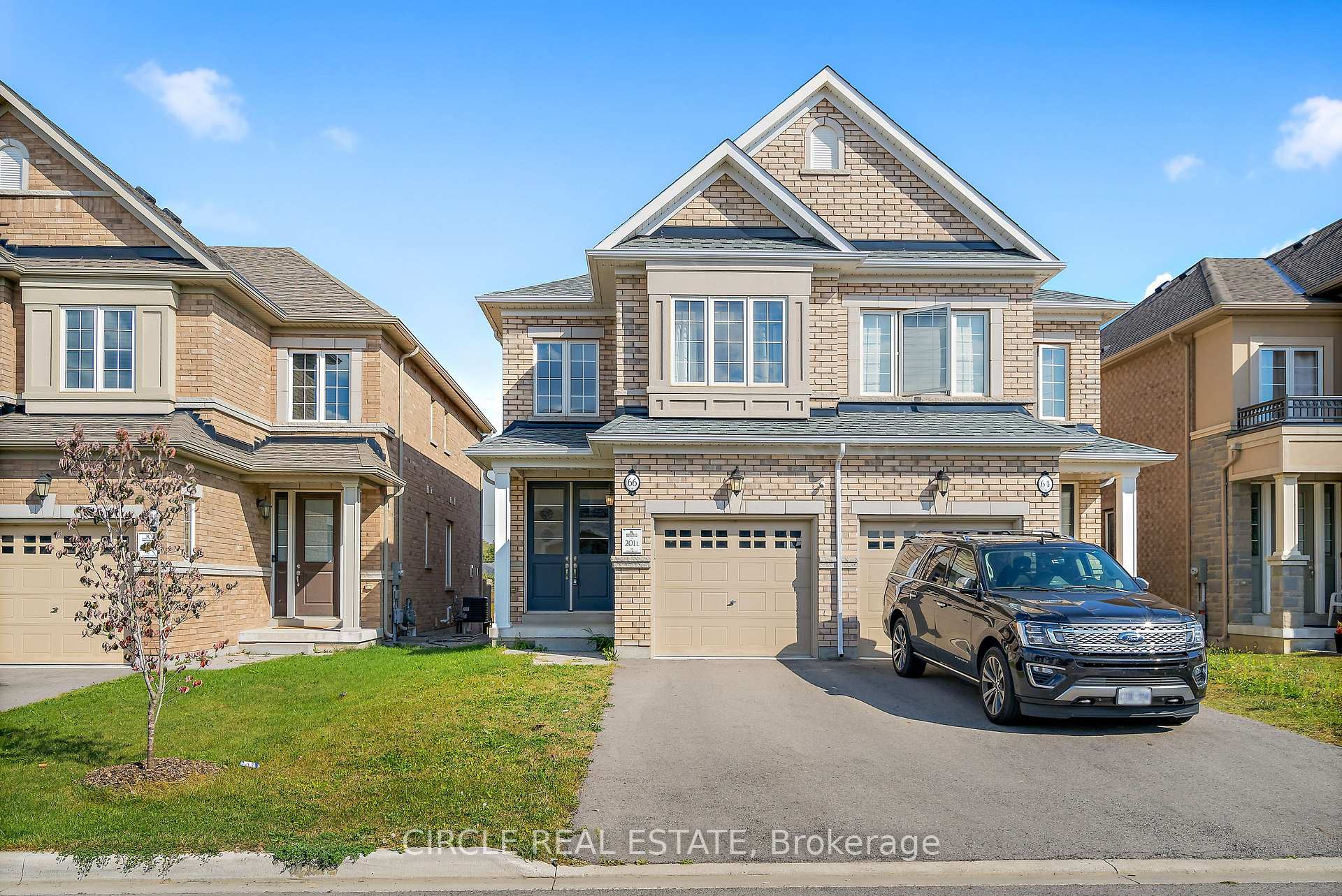 Front of 66 Heming Trail