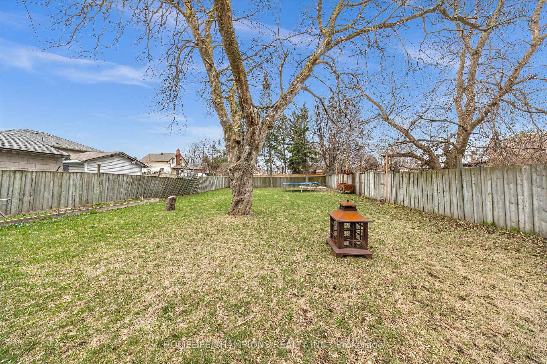 Photo 3 of 155 Annis Street, Oshawa, Lakeview — HOMEH