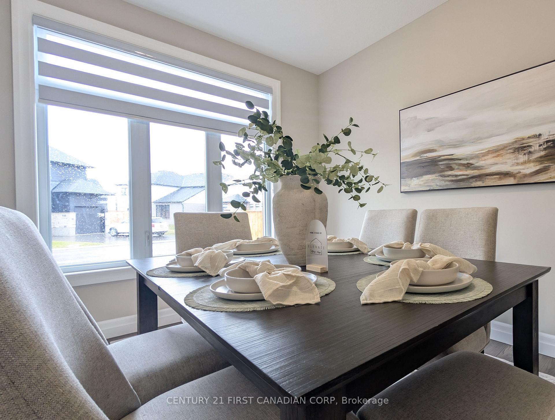 Photo 4 of 135 Aspen Circle, Thames Centre, Thorndale — HOMEH