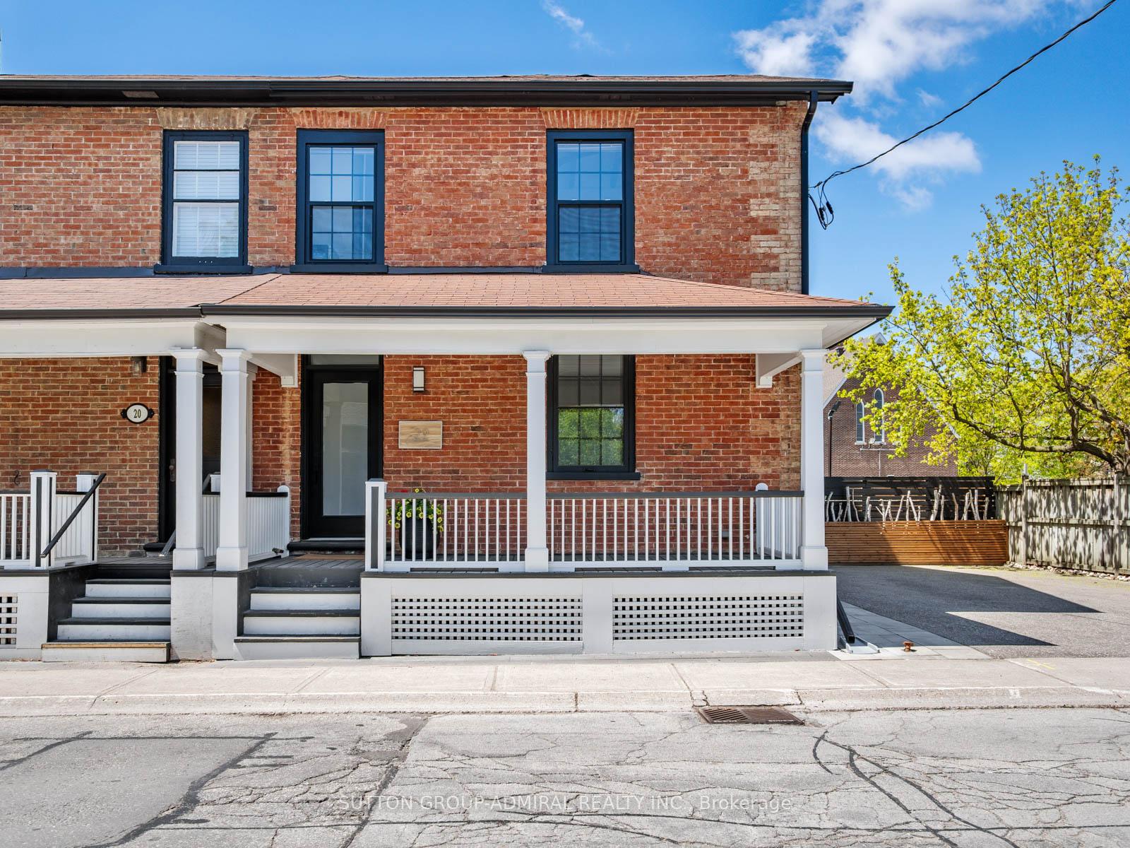 Front of 22 George Street
