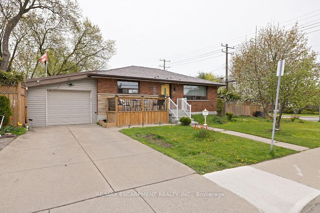 Photo 15 of 71 Montrose Avenue, Hamilton, Rosedale — HOMEH