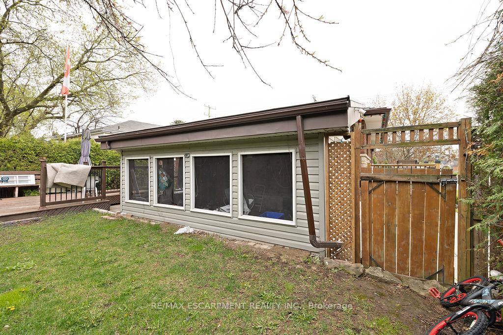 Photo 5 of 71 Montrose Avenue, Hamilton, Rosedale — HOMEH