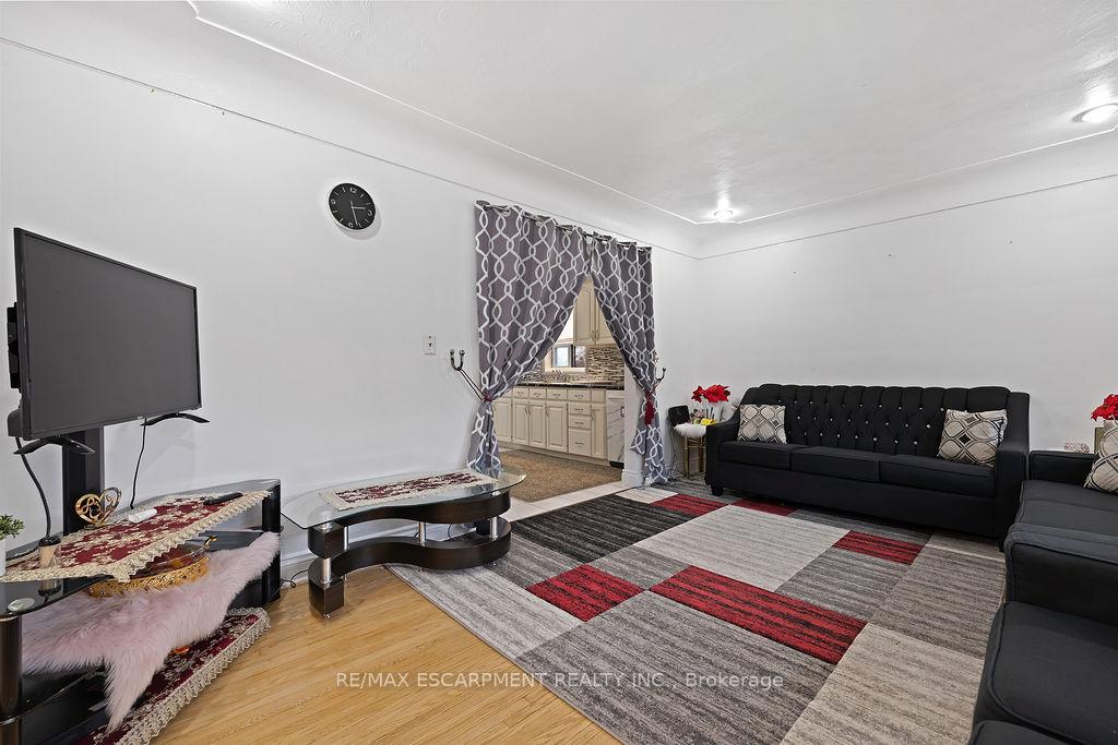 Photo 37 of 71 Montrose Avenue, Hamilton, Rosedale — HOMEH
