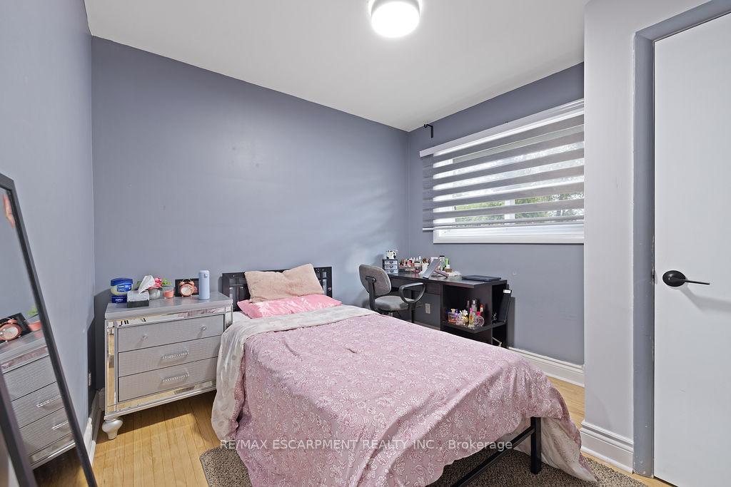 Photo 10 of 71 Montrose Avenue, Hamilton, Rosedale — HOMEH