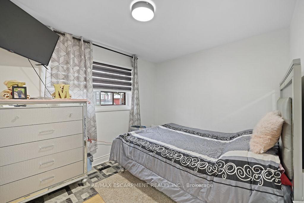 Photo 17 of 71 Montrose Avenue, Hamilton, Rosedale — HOMEH