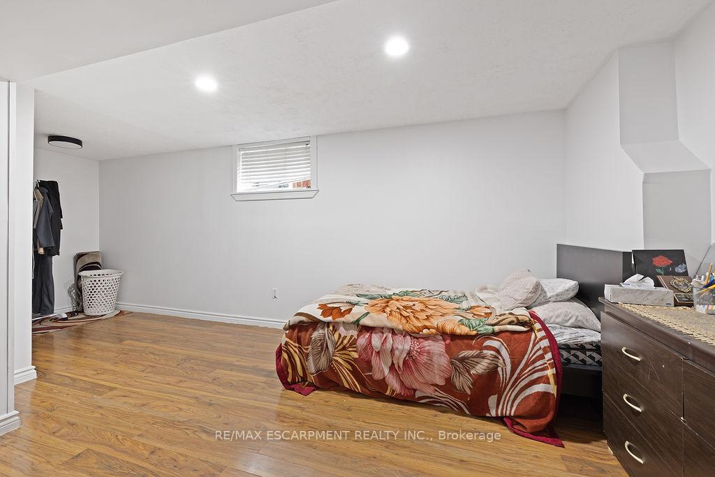 Photo 20 of 71 Montrose Avenue, Hamilton, Rosedale — HOMEH