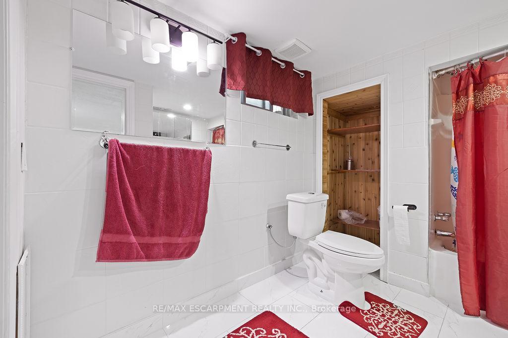 Photo 26 of 71 Montrose Avenue, Hamilton, Rosedale — HOMEH