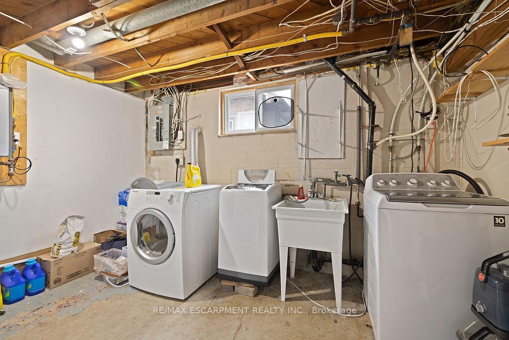 Photo 14 of 71 Montrose Avenue, Hamilton, Rosedale — HOMEH