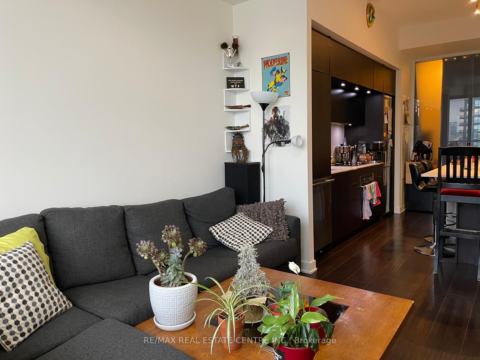 Photo 5 of Unit 2407, 170 Sumach Street, Toronto, Regent Park — HOMEH