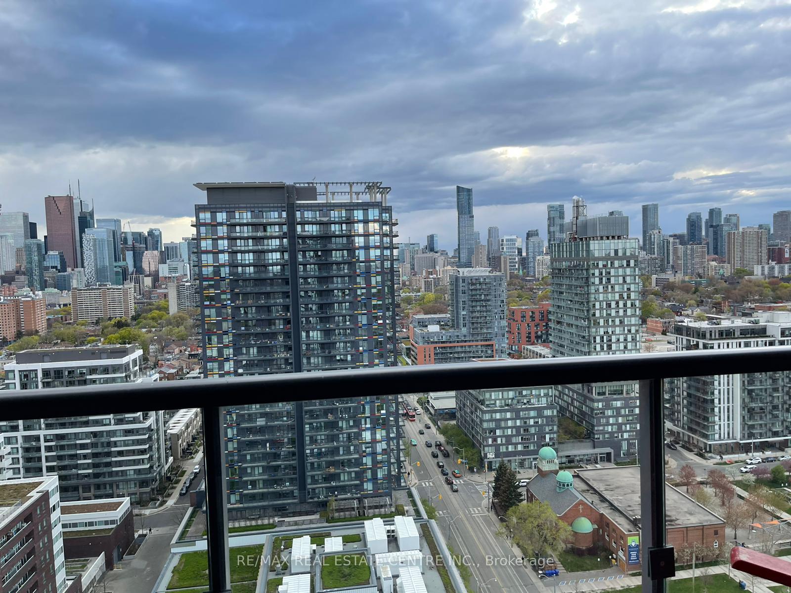 Photo 13 of Unit 2407, 170 Sumach Street, Toronto, Regent Park — HOMEH